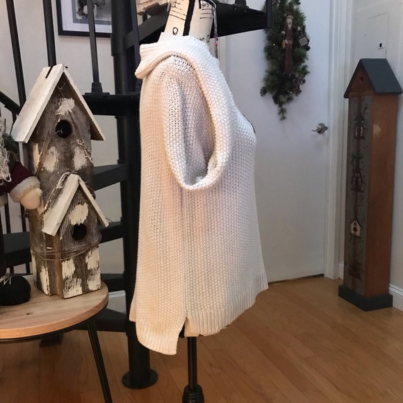 Abercrombie & Fitch cable knit sweater! NWOT💕 - Picture 3 of 6